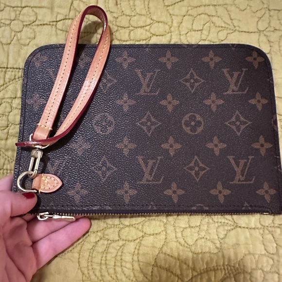 Designer inspired monogrammed wristlet - Picture 3 of 5